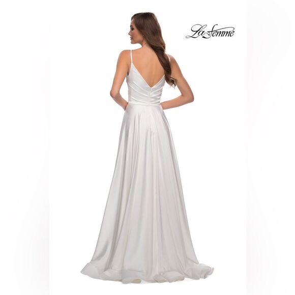 La Femme NWT 28607 Strappy Back Satin Ballgown in White Size 4 - Picture 4 of 5